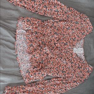 Floral cropped blouse